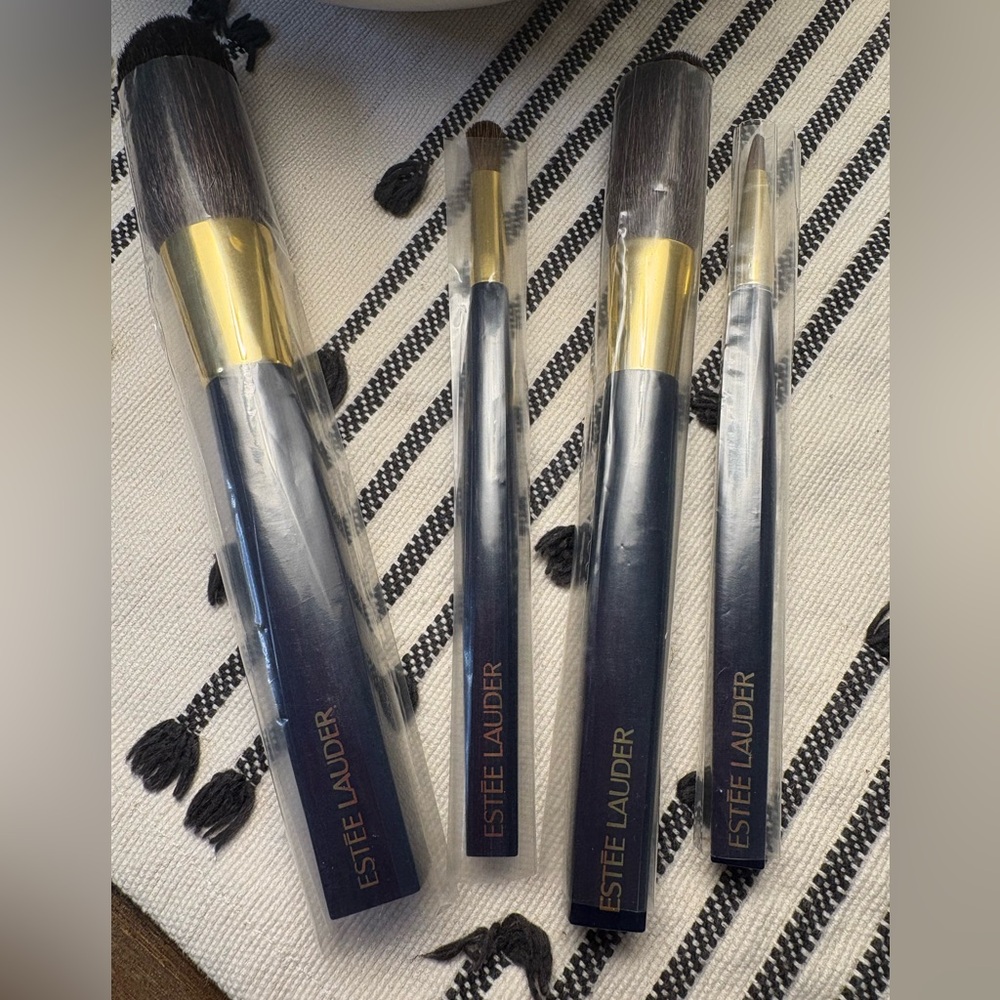 Estée Lauder Makeup Brush Set with Gold Accents